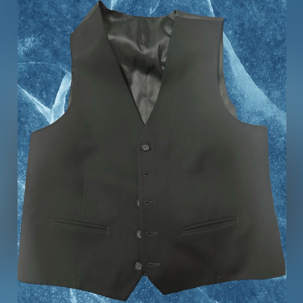 Classic Black Vest - Medium